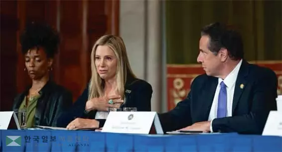 ‘미투’ 지지한 쿠오모 “뒤에선 권력형 성추행”