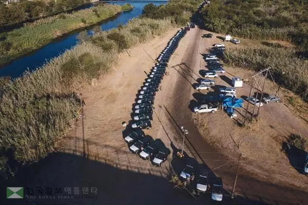 이민자 막기 위해 ‘차벽’까지… 텍사스 국경에