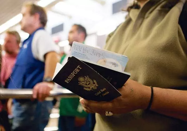 


 미국 성인 다수가 여권 성별 자유 선택 제도를 반대하는 것으로 조사됐다. [로이터]