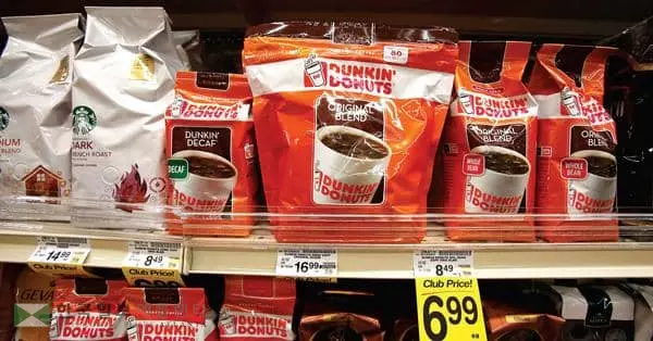 


&nbsp;커피 원두 최대 산지인 브라질의 기상악화로 생산량이 감소한데다 커피 소비량은 증가하면서 올 연말까지 커피 소매 가격이 단계적으로 인상될 것이라는 전망이다. [로이터]