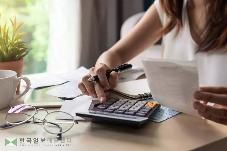 무상 지원금의 저주인가