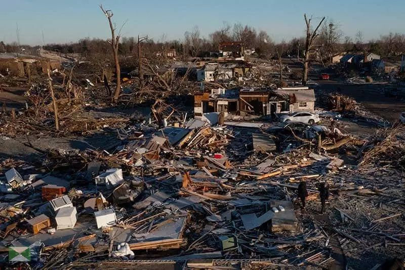 중부를 강타한 토네이도로 대규모 피해를 입은 켄터키주 마을. [로이터=사진제공]