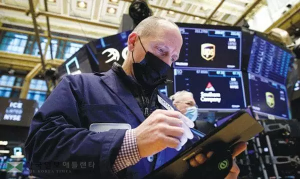 &nbsp;기업들이 18일부터 4분기 실적을 발표하면서 연초 부진했던 증시가 반전의 기회를 맞을지 관심이 집중되고 있다. [로이터]