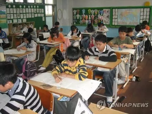 한국 초등학교 교실 모습(기사와 직접 관련 없음)[연합뉴스 자료사진. DB 및 재판매 금지]