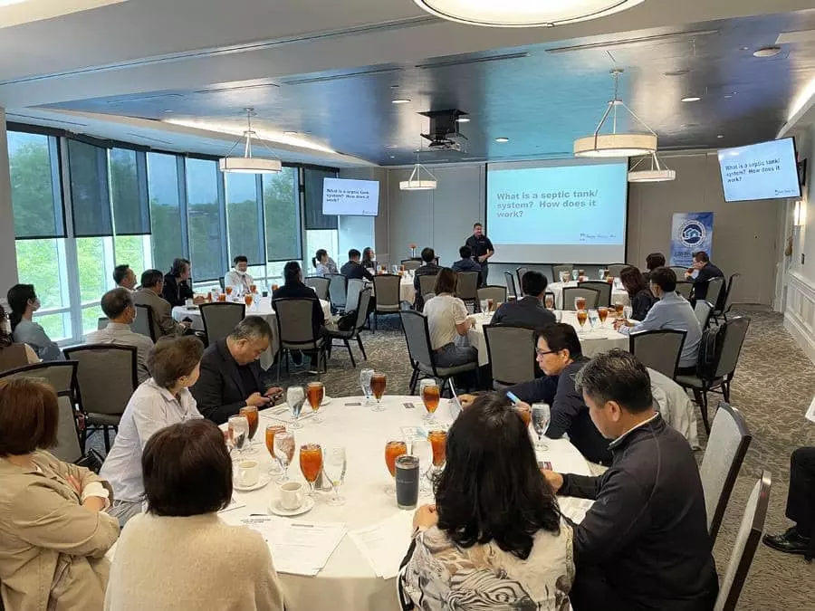 지난 21일 열린 조지아한인부동산협회(GAKARA)의 ‘제2차 부동산협회 연장교육(CE Class)'에서 참석자들이 강의를 듣고 있다. 