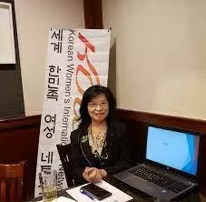"말 한 마디로 한 생명 구합시다", 자살방지 워크샵 강사인 최규희 교수