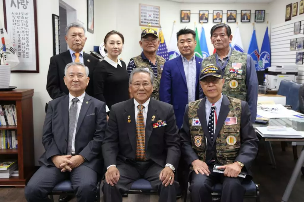 한인 월남참전 유공자 묘역 조성을 위해 힘쓴 주인공들.