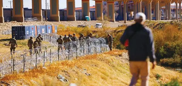 텍사스주, 이민자 월경 막는 철조망 설치