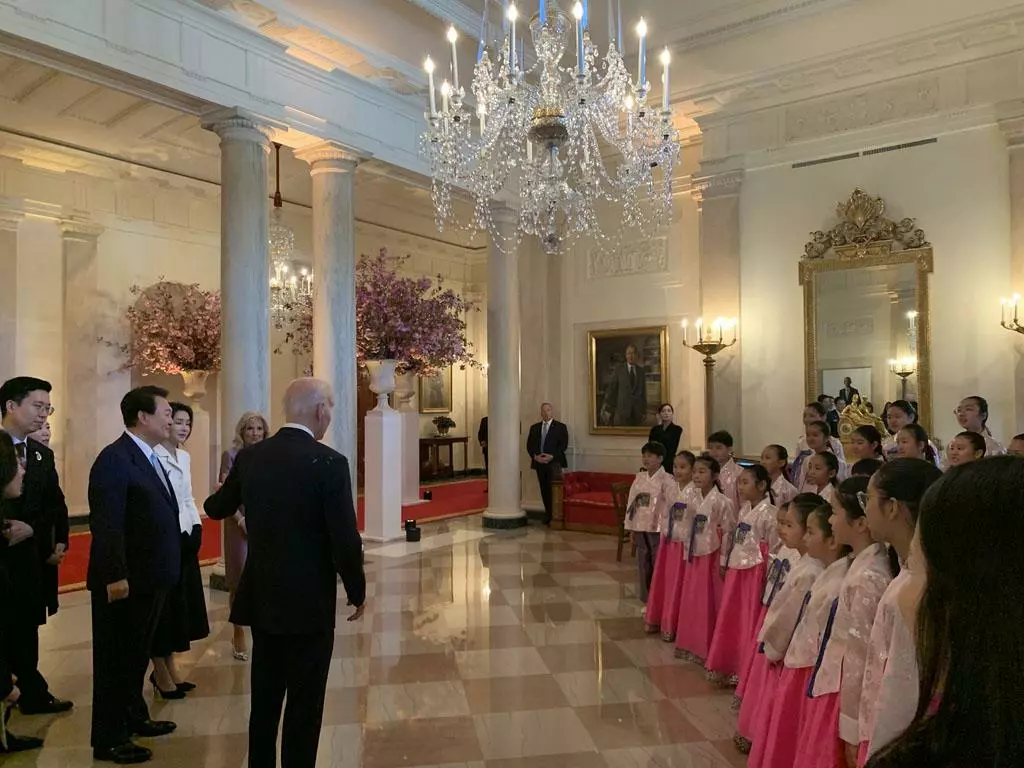  한미 정상 부부와 뉴저지 한국학교 합창단 [김동석 미주한인유권자연대 대표 제공. 재판매 및 DB 금지]