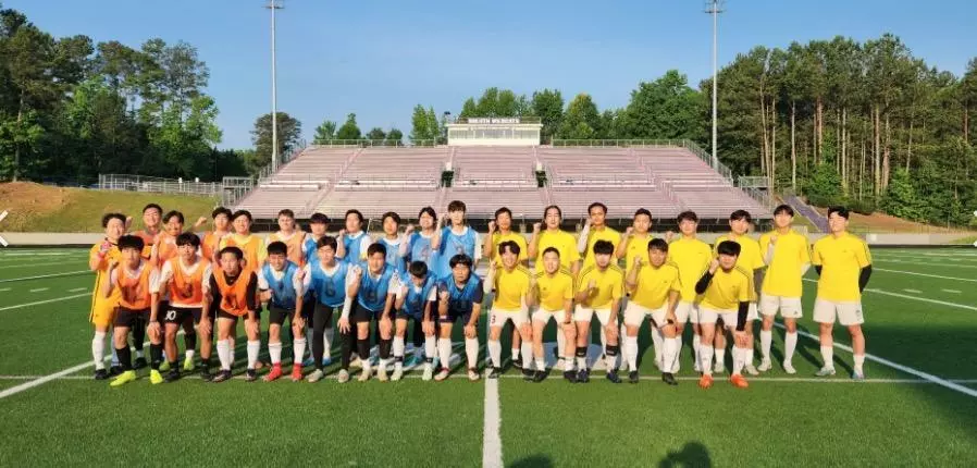 축구 경기 시작전 기념촬영