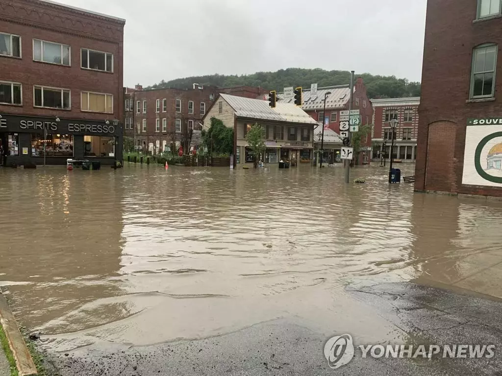 홍수에 잠긴 버몬트주 몬트필리어[AFP 연합뉴스 자료사진]