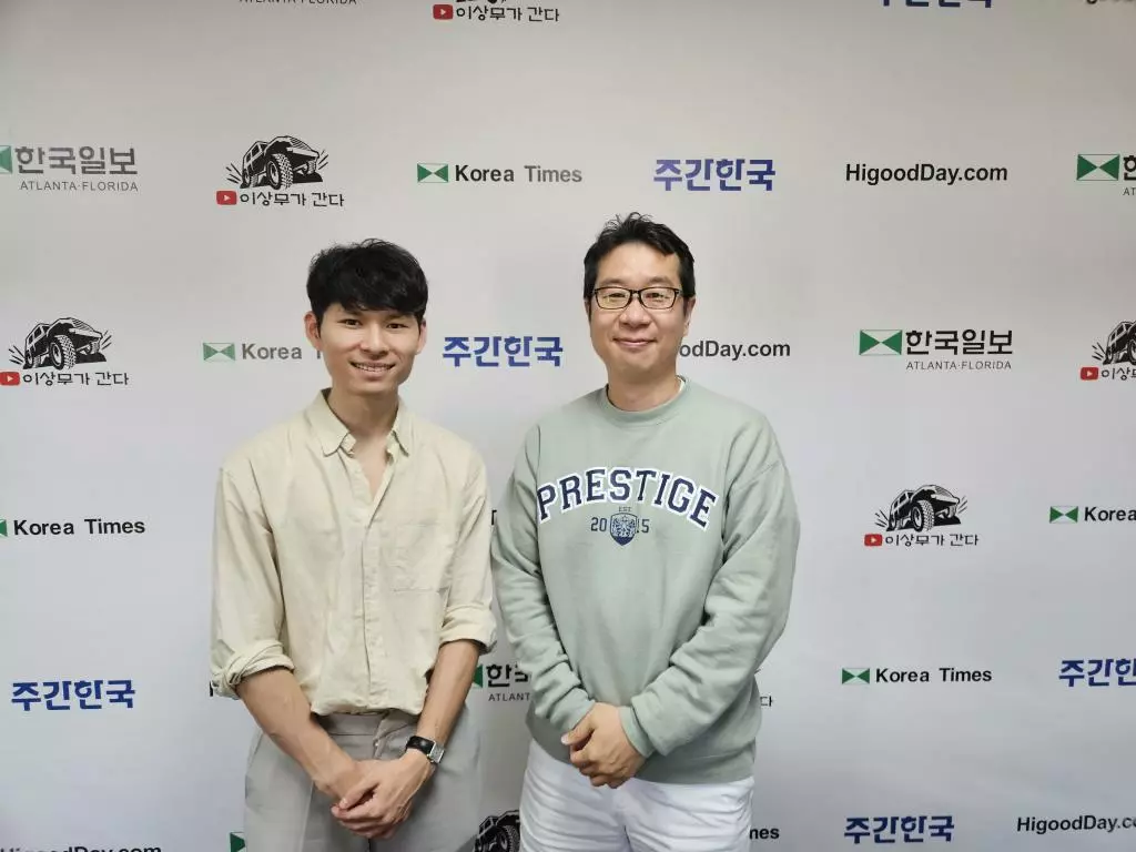 17일 학부모 티파티를 개최하는 트레스티지 이영호 대표원장과 이현준 스와니점 원장이 2일 본지를 찾아 인사했다.